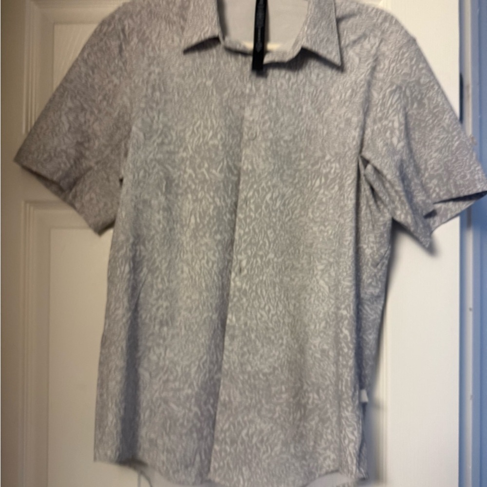 Lululemon Light Gray Abstract Shirt